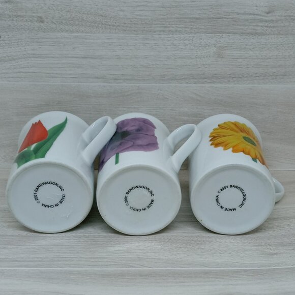 Vintage Bandwagon Inc. Ceramic Flower Coffee Cups Set of 3 - Picture 8 of 11